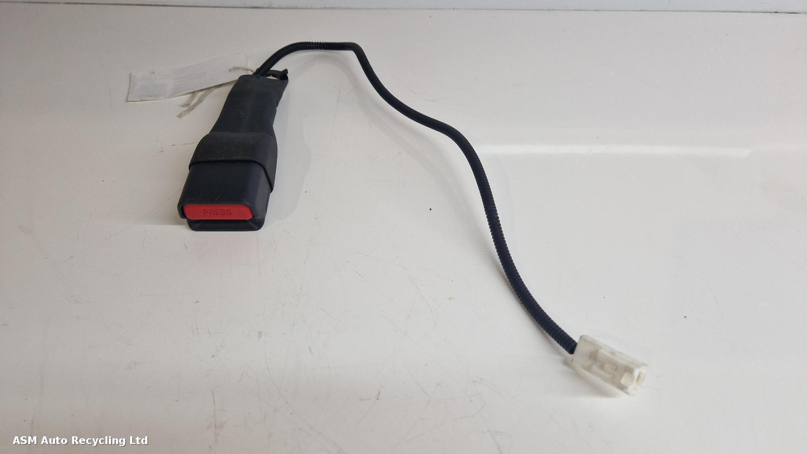 View Auto part Seat Belt Toyota Yaris Cross 2023