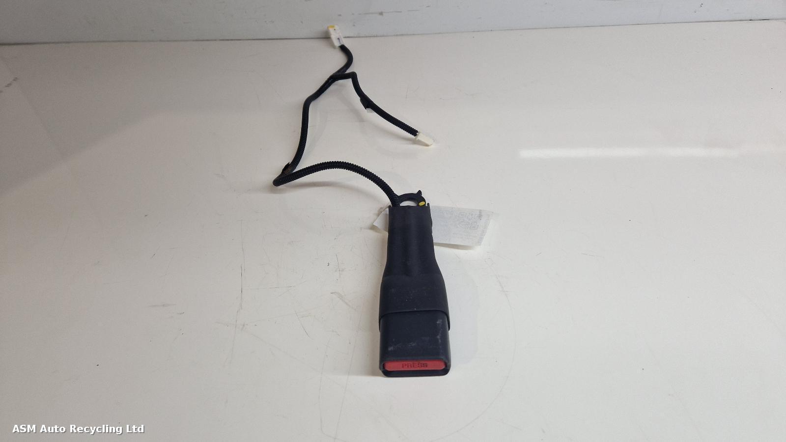 View Auto part Seat Belt Toyota Yaris Cross 2023
