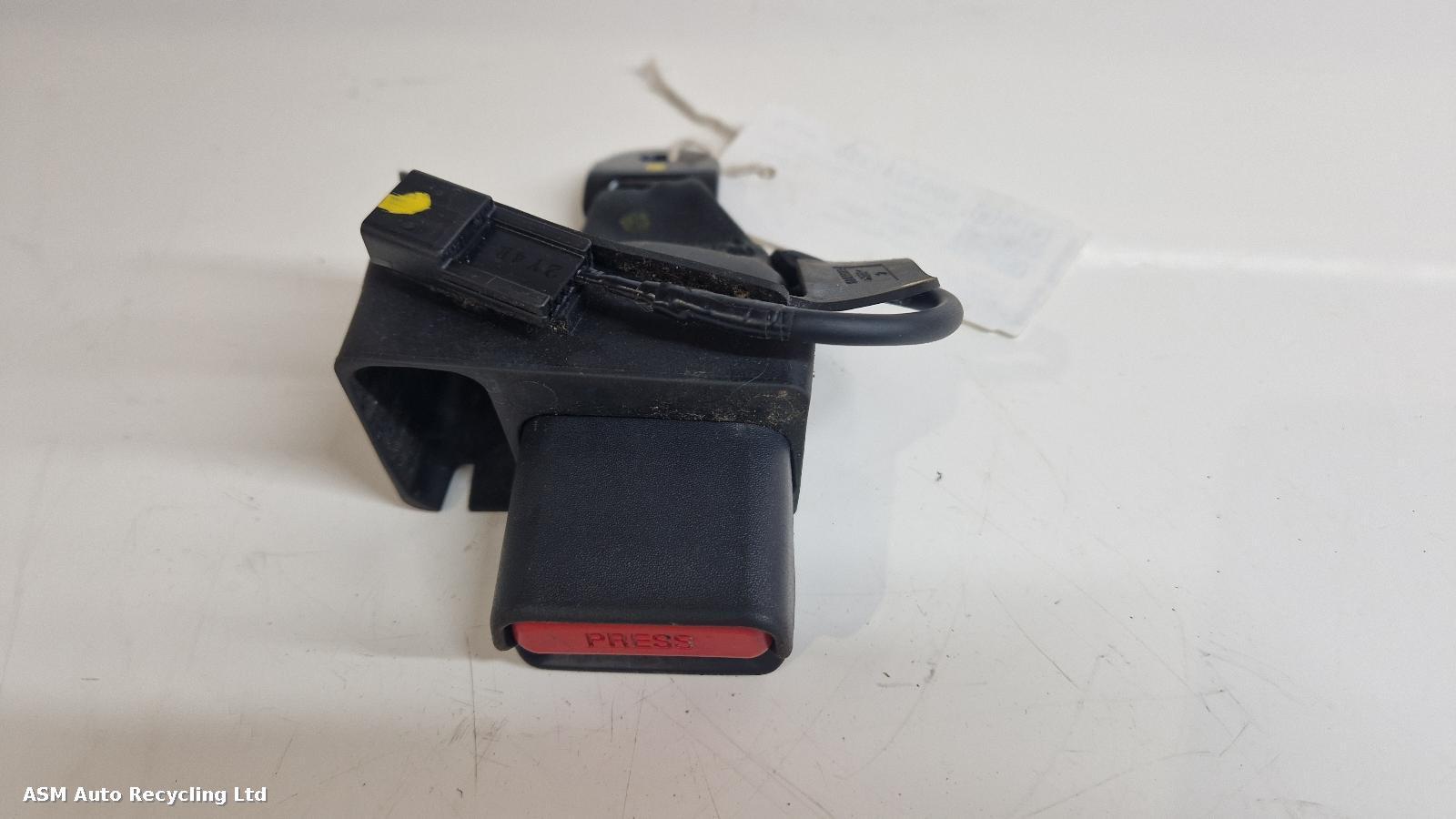 View Auto part Seat Belt Toyota Yaris Cross 2023