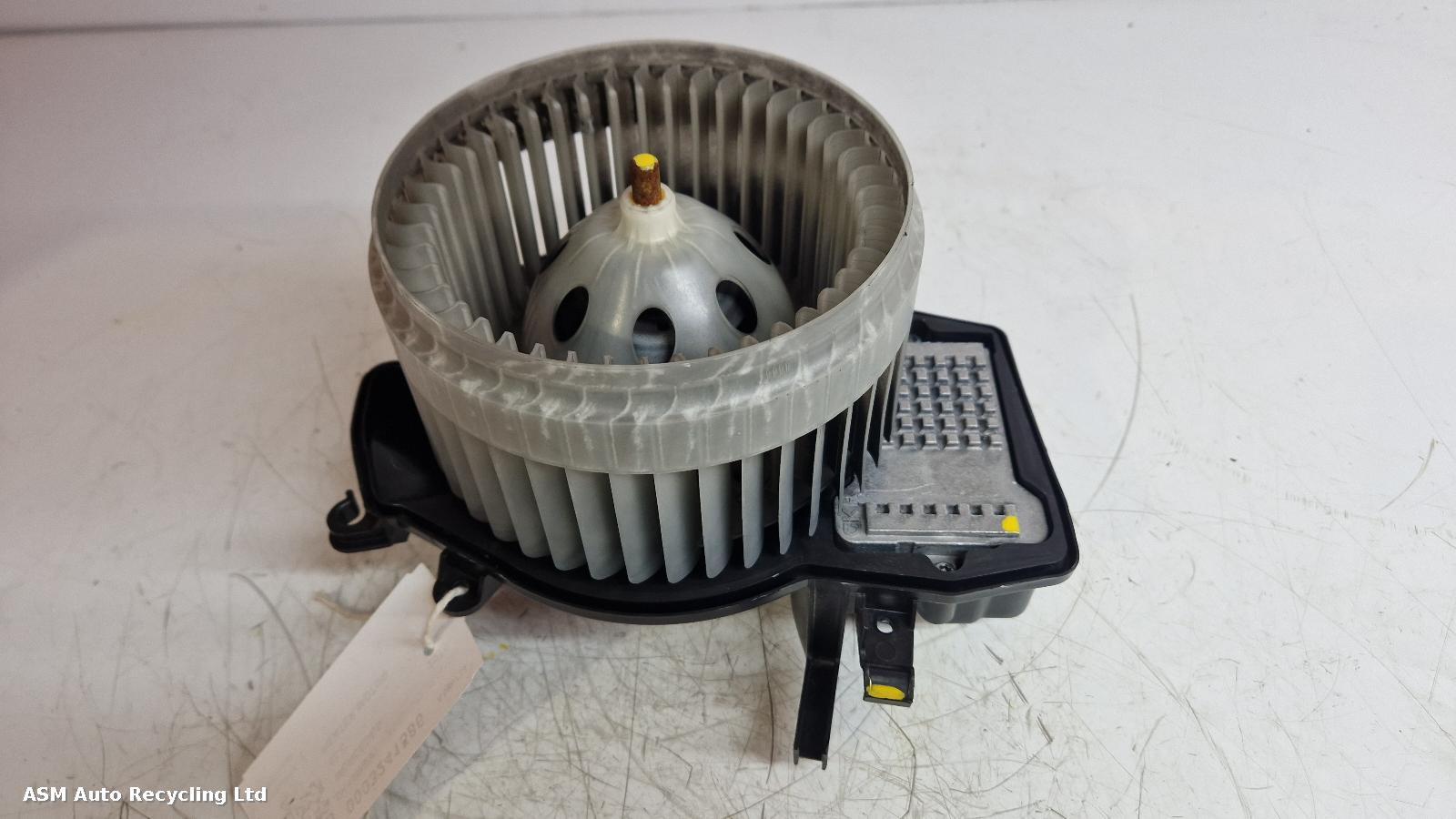 View Auto part Heater Motor/Assembly Mercedes Clc 2010