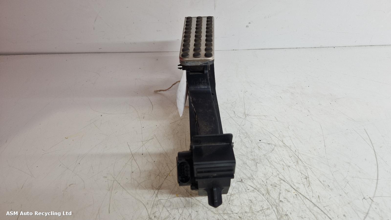 View Auto part Pedal Potentiometer Mercedes Clc 2010