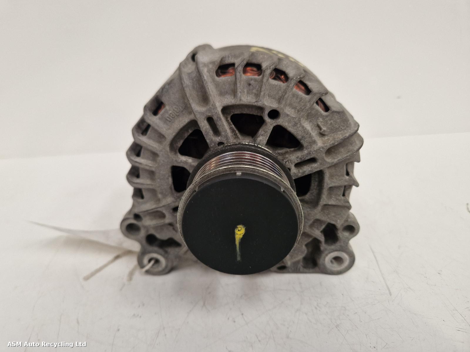 View Auto part Alternator Volkswagen Golf 2009