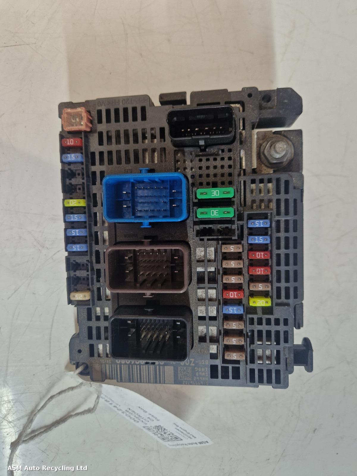 View Auto part Fuse Box Citroen C4 2018