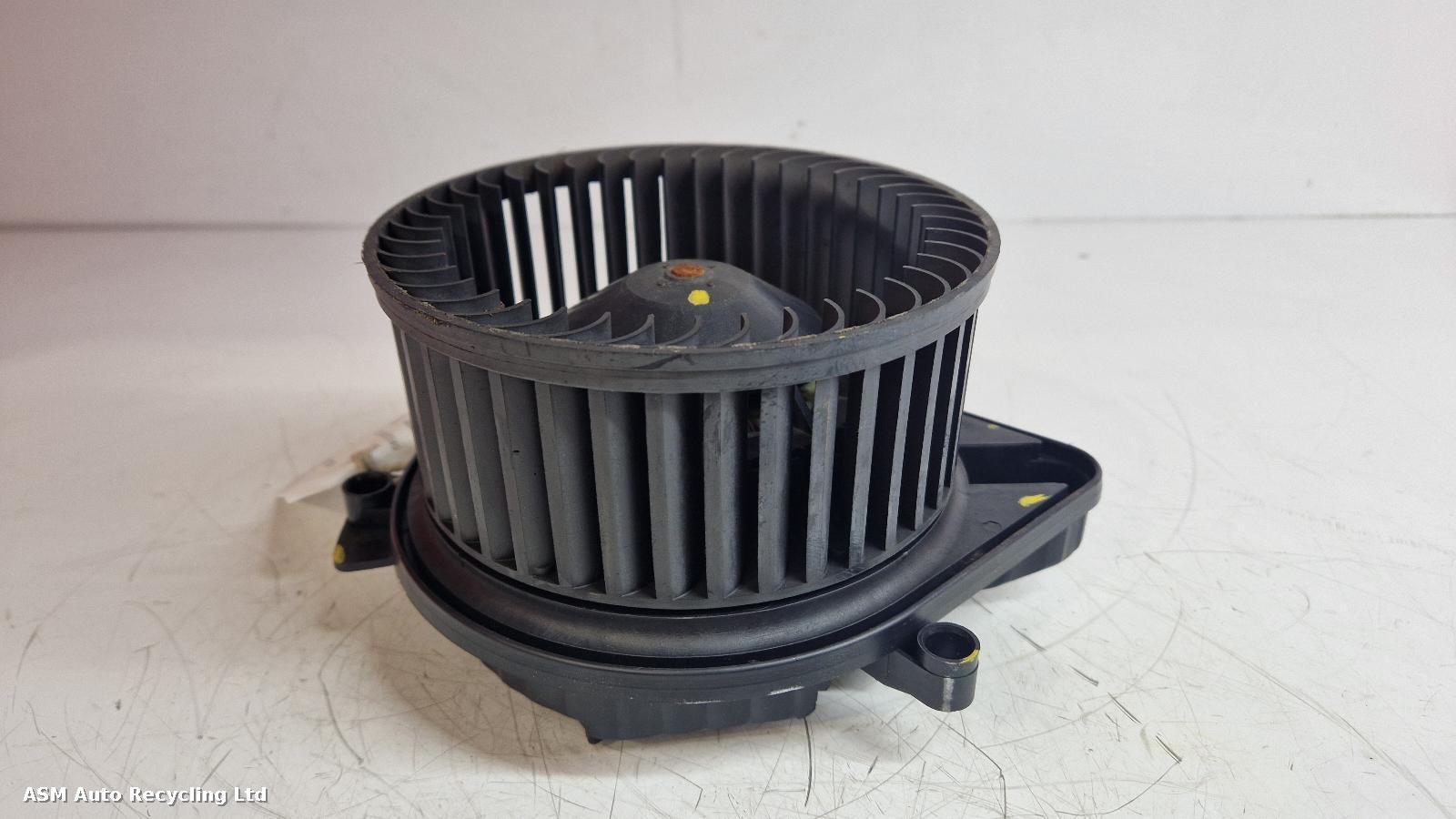 View Auto part Heater Motor/Assembly Audi A4 2005