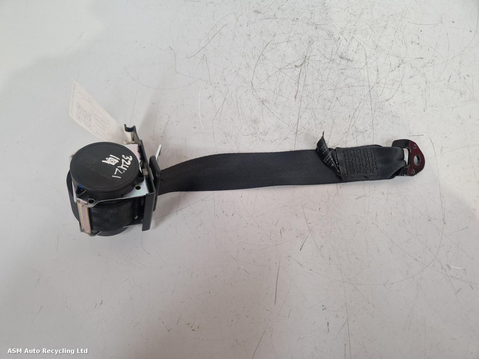 View Auto part Seat Belt Nissan Qashqai 2013