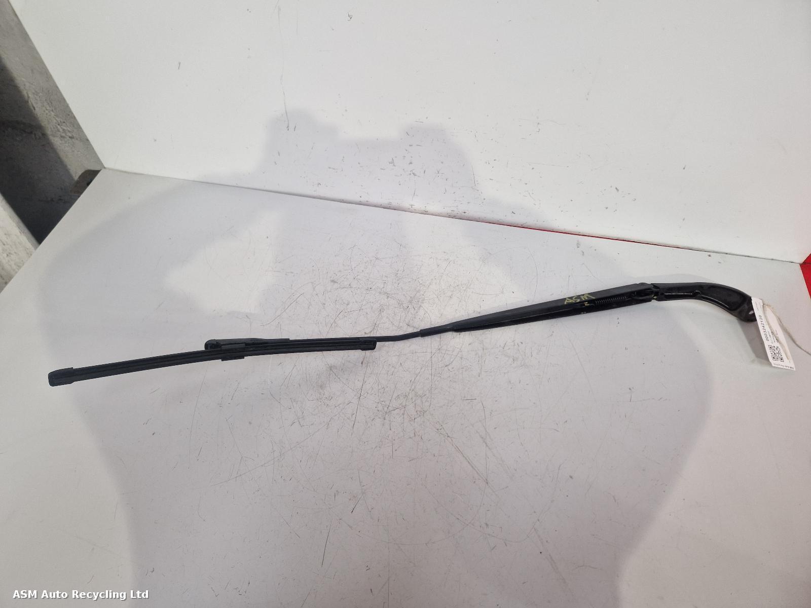 View Auto part Wiper Arm Nissan Qashqai 2013