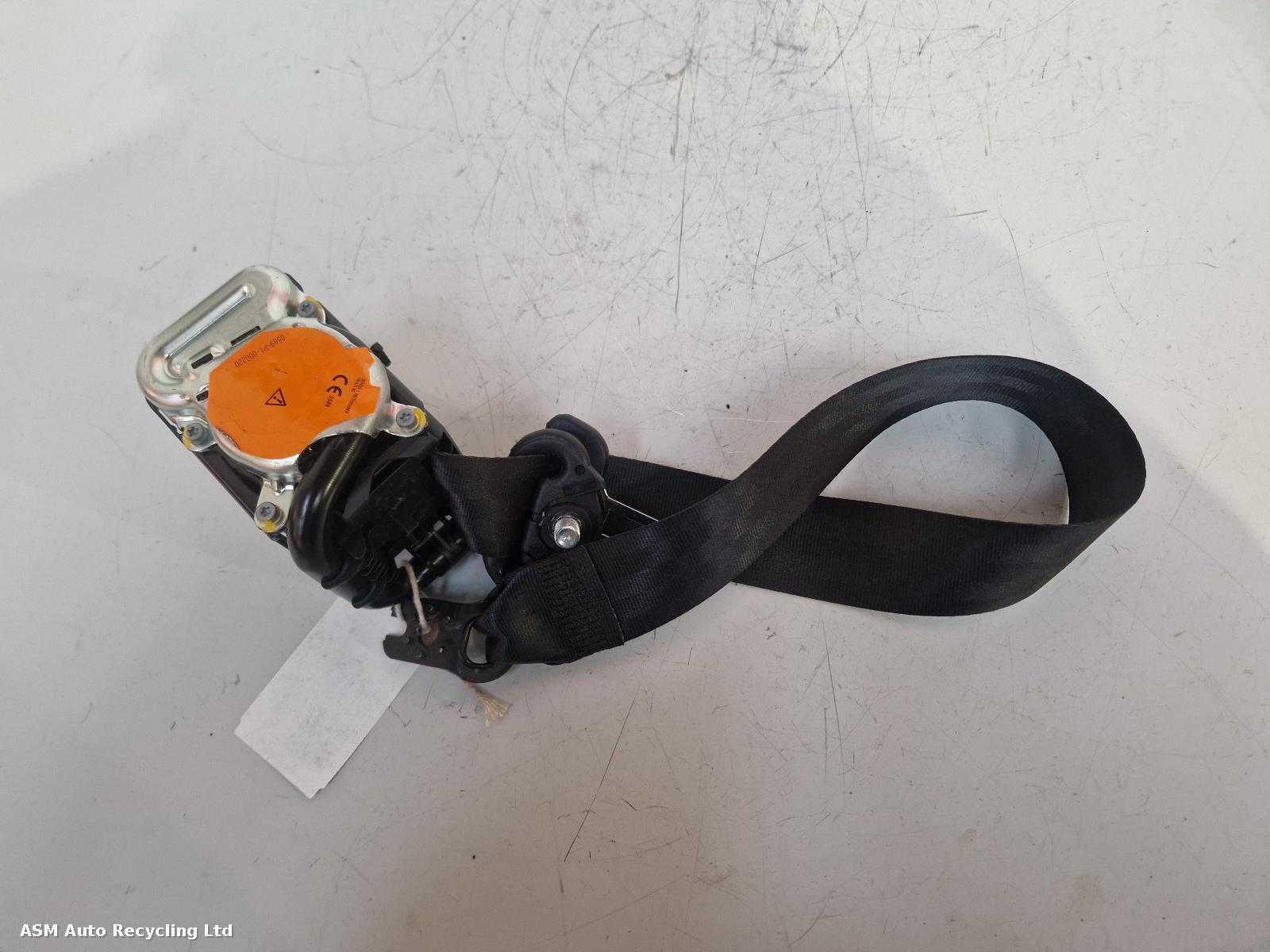 View Auto part Seat Belt Skoda Octavia 2014