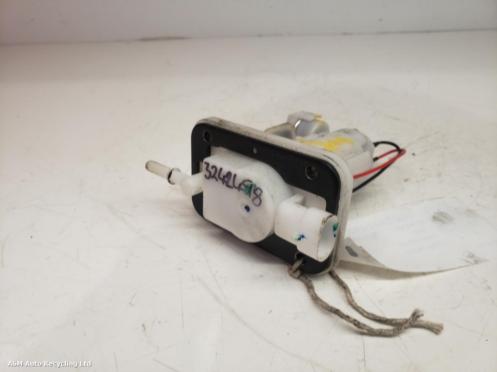 View Auto part Fuel Pump Wk Maveric 2024