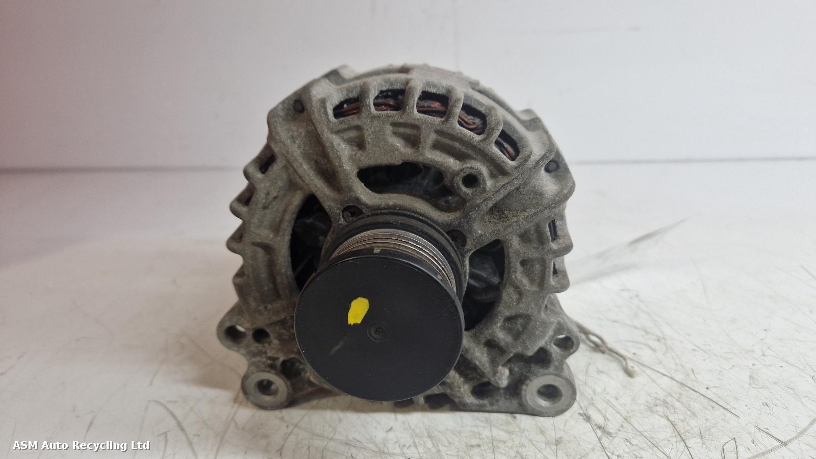 View Auto part Alternator Volkswagen Golf 2013