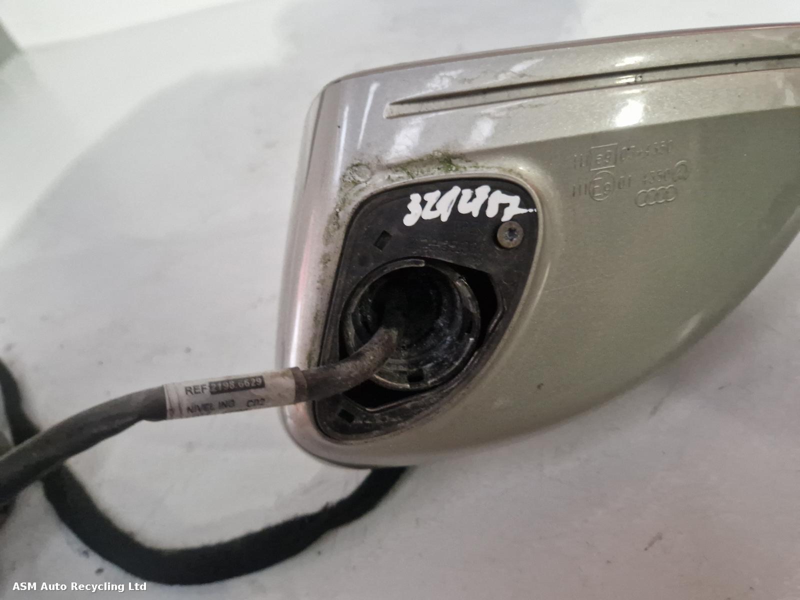 View Auto part R Door Mirror Audi Tt 2006