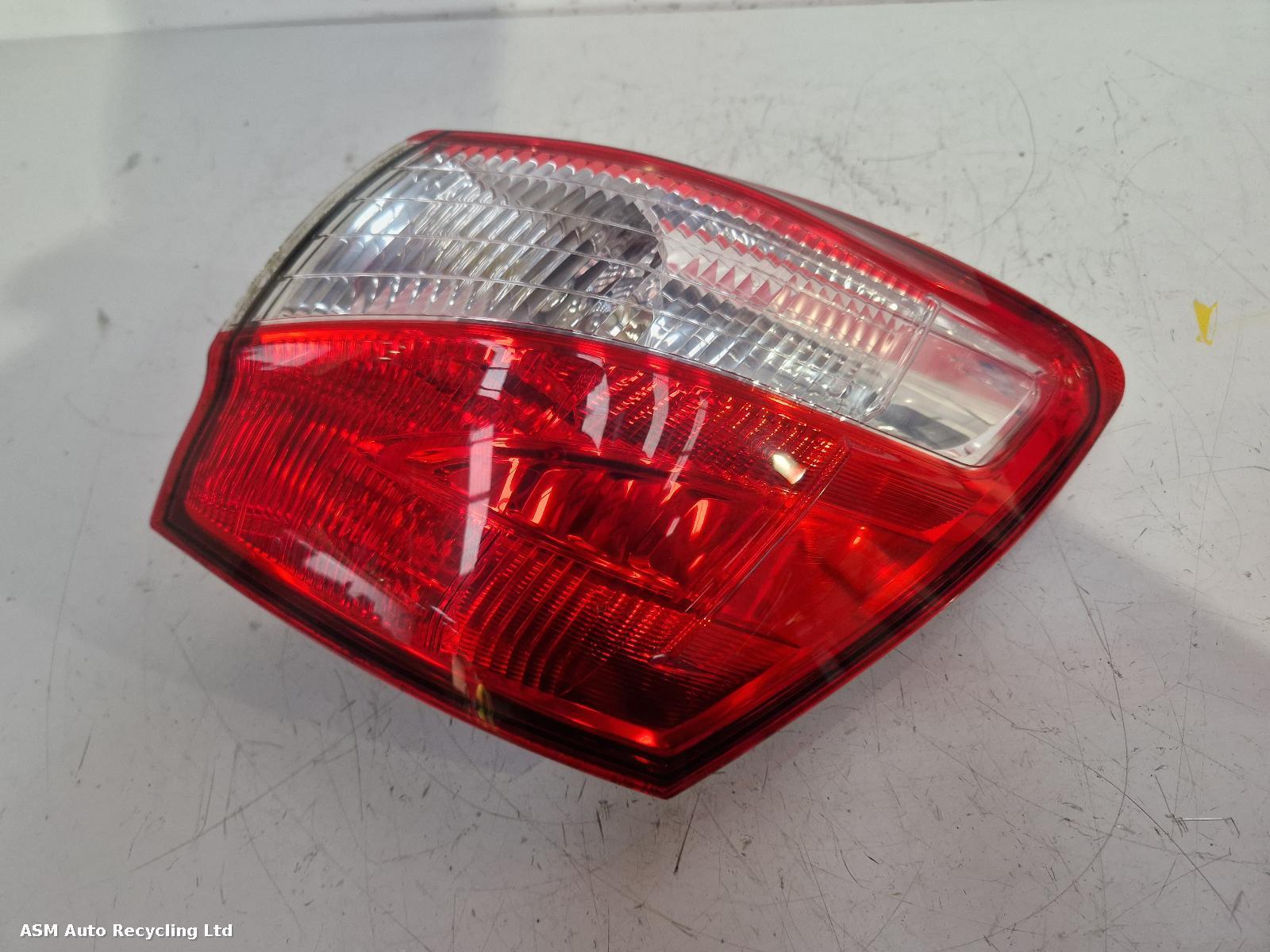 View Auto part R Taillight Nissan Qashqai 2010