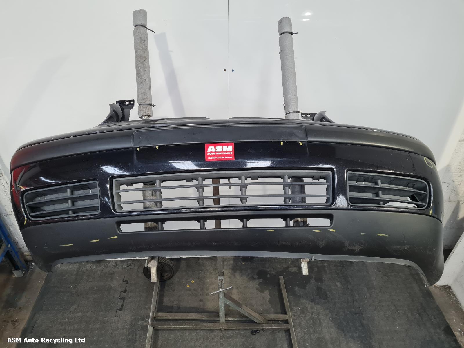 View Auto part Front Bumper Volkswagen Golf 2002