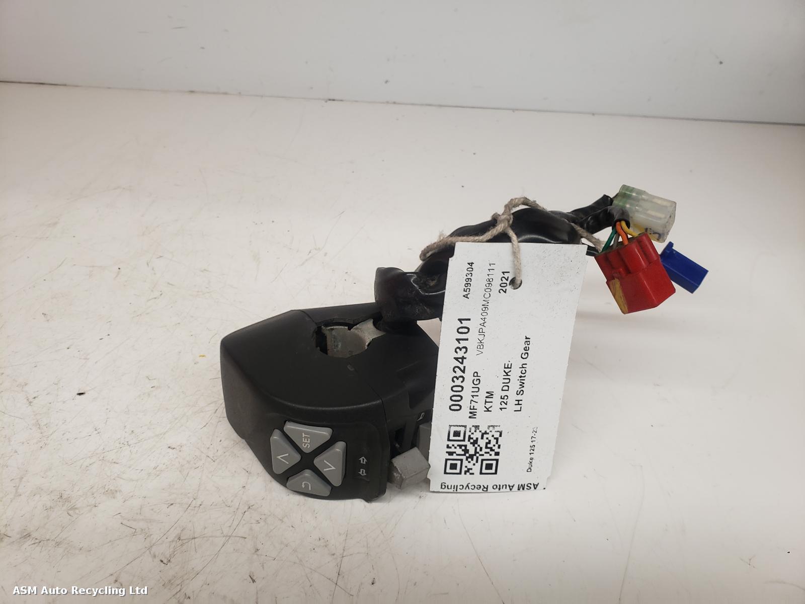 View Auto part LH Switch Gear Ktm 125 Duke 2021