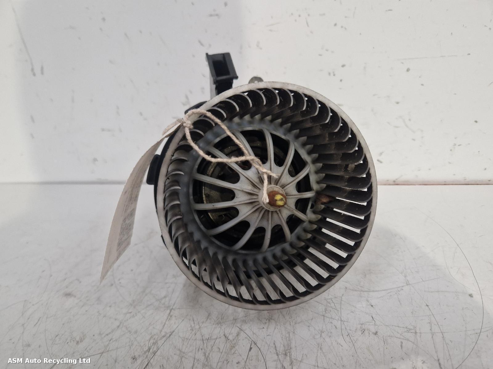 View Auto part Heater Motor/Assembly Audi A4 2009