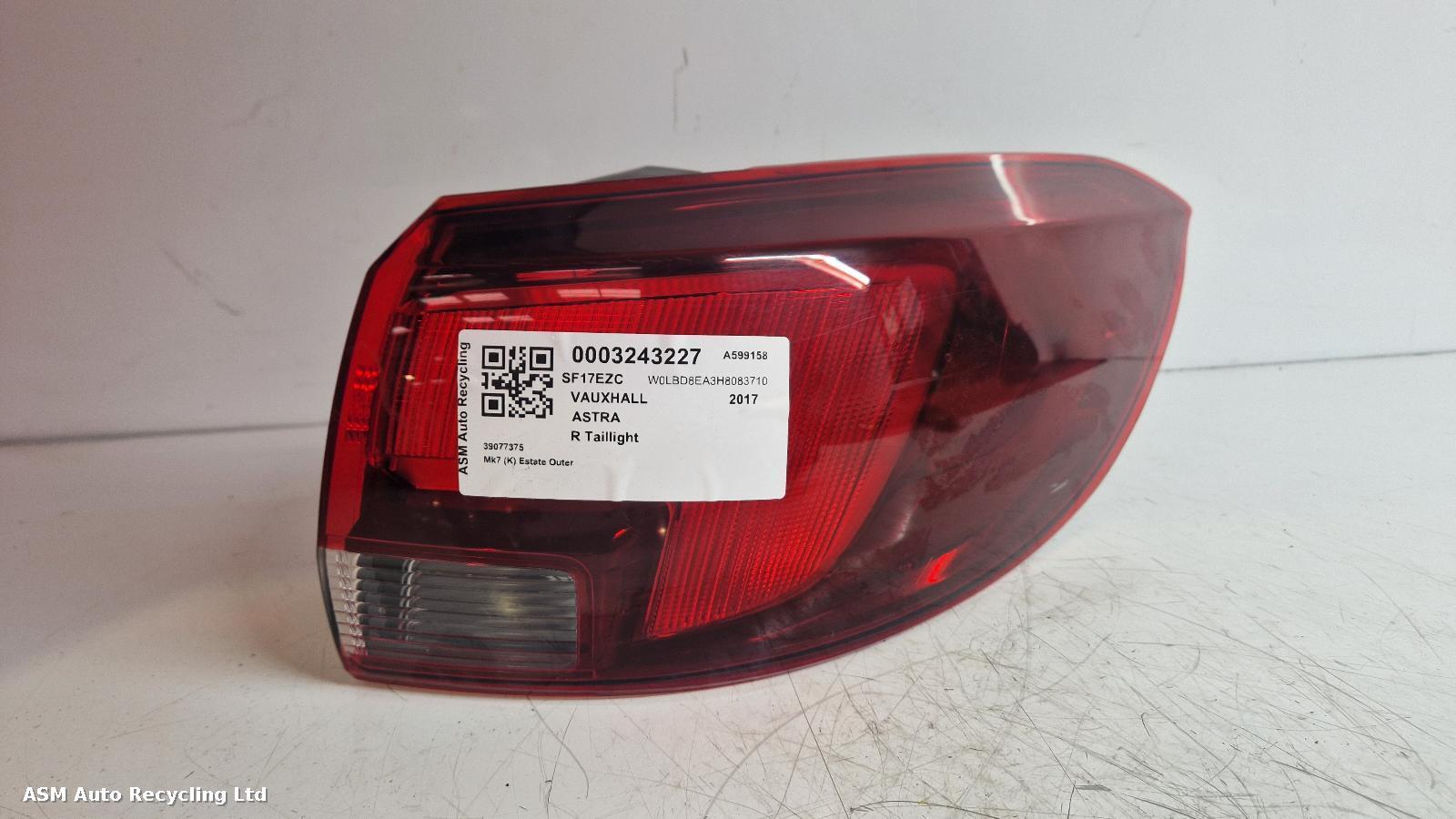 View Auto part R Taillight Vauxhall Astra 2017
