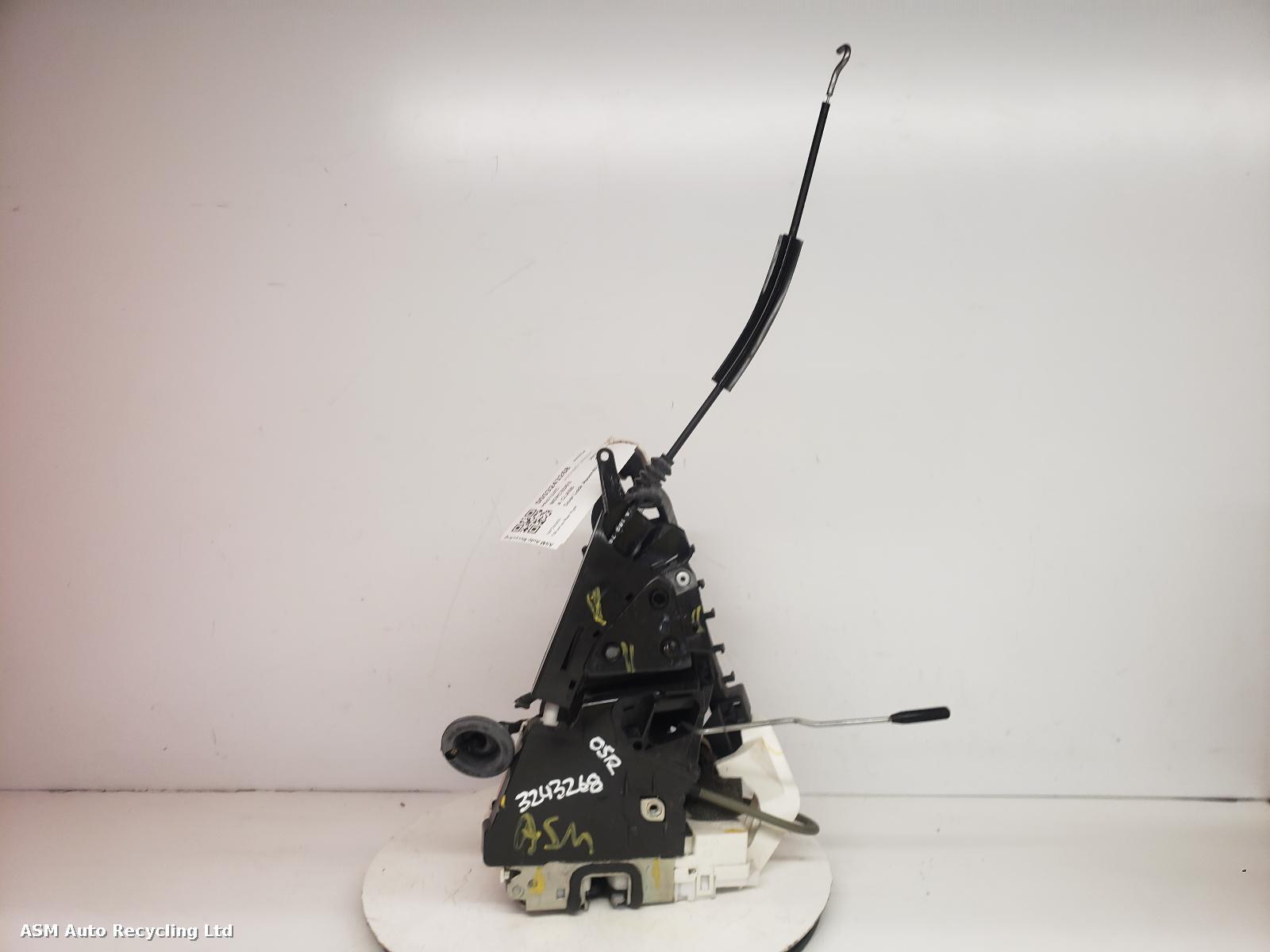 View Auto part Door Lock Assembly Mercedes A Class 2011