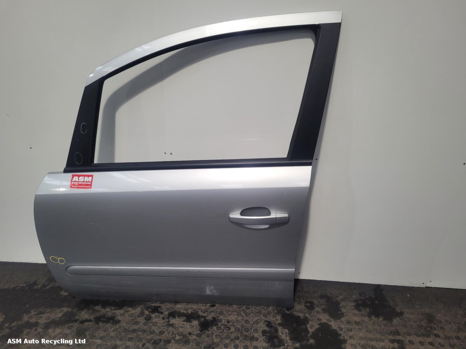 View Auto part L Front Door Vauxhall Zafira 2013