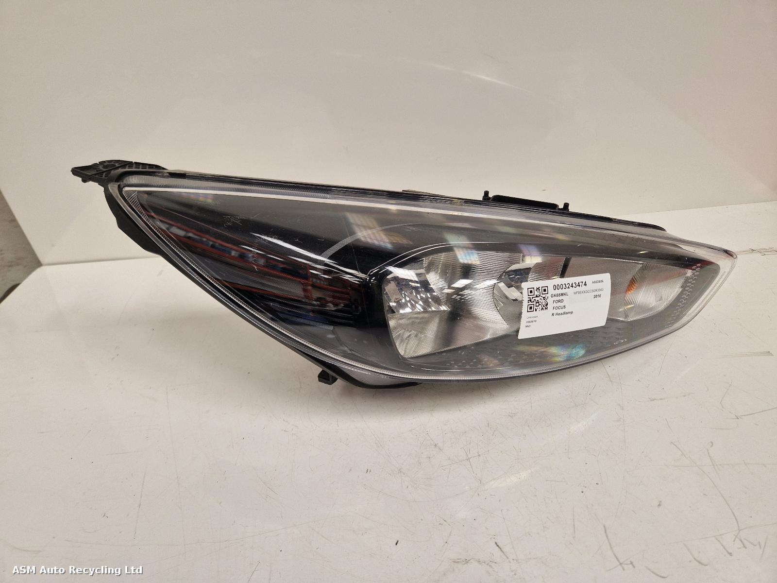 View Auto part R Headlamp Ford Focus 2016