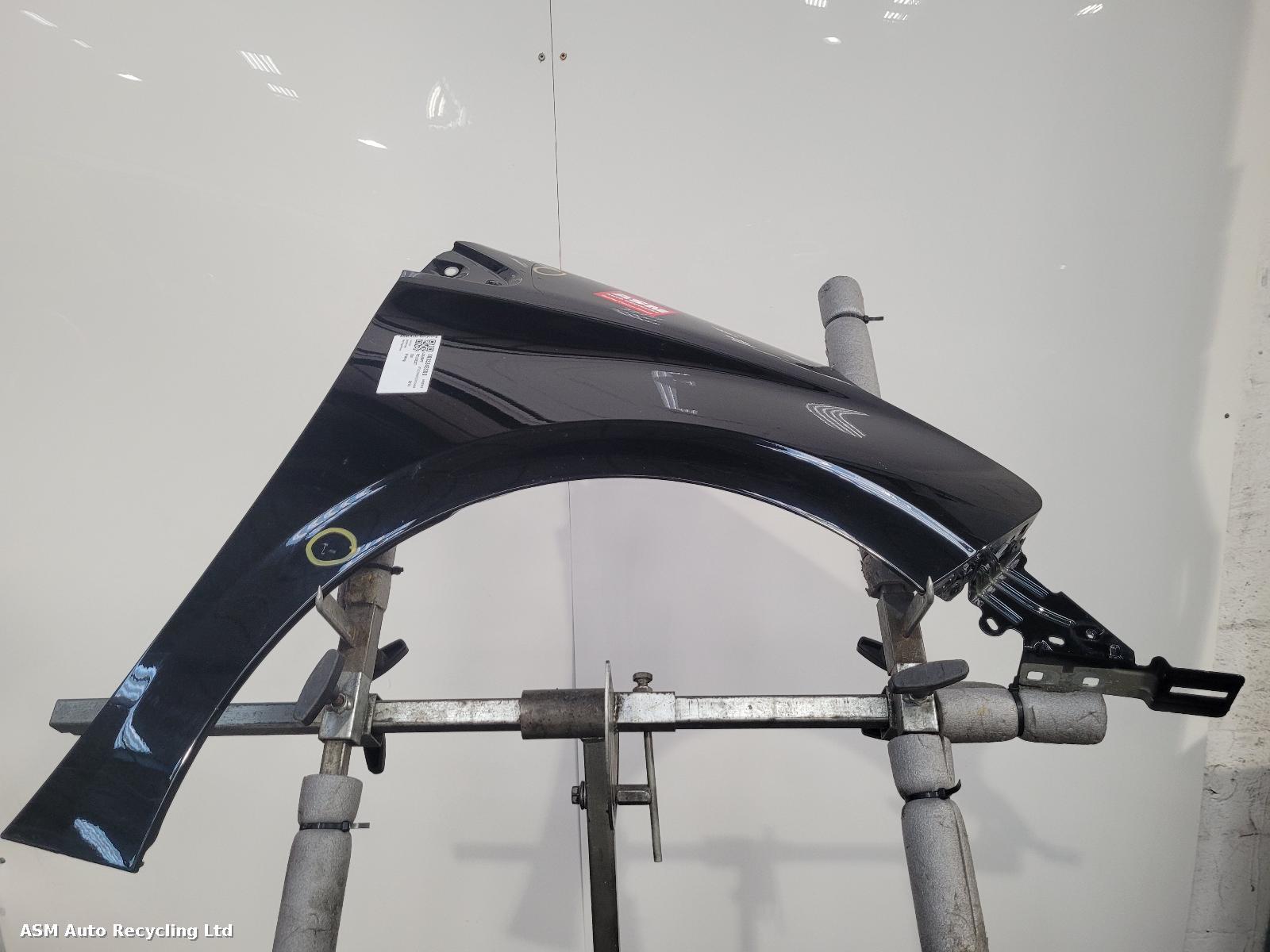 View Auto part R Wing Peugeot 208 2013