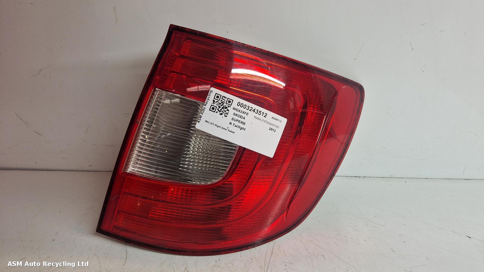View Auto part R Taillight Skoda Superb 2013