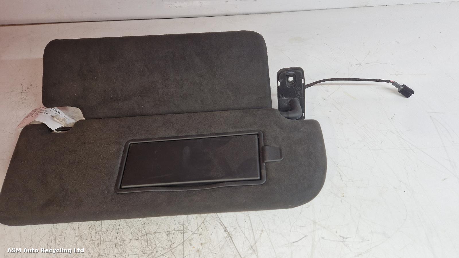 View Auto part Sun visor Land Rover Range Rover Sport 2023