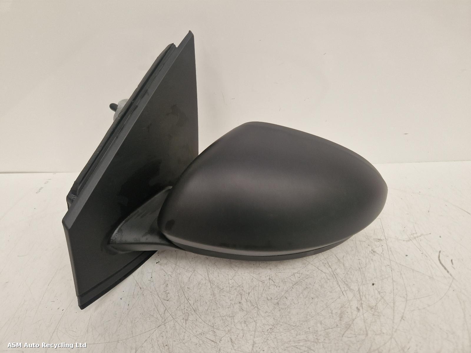 View Auto part L Door Mirror Dacia Sandero 2024