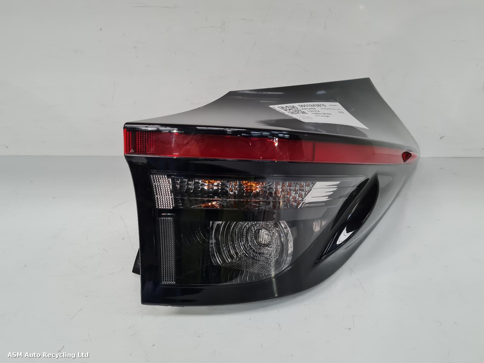 View Auto part R Taillight Toyota Yaris Cross 2022