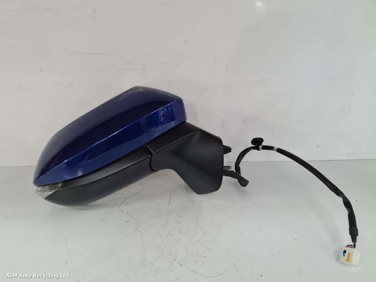 View Auto part R Door Mirror Toyota Yaris Cross 2022