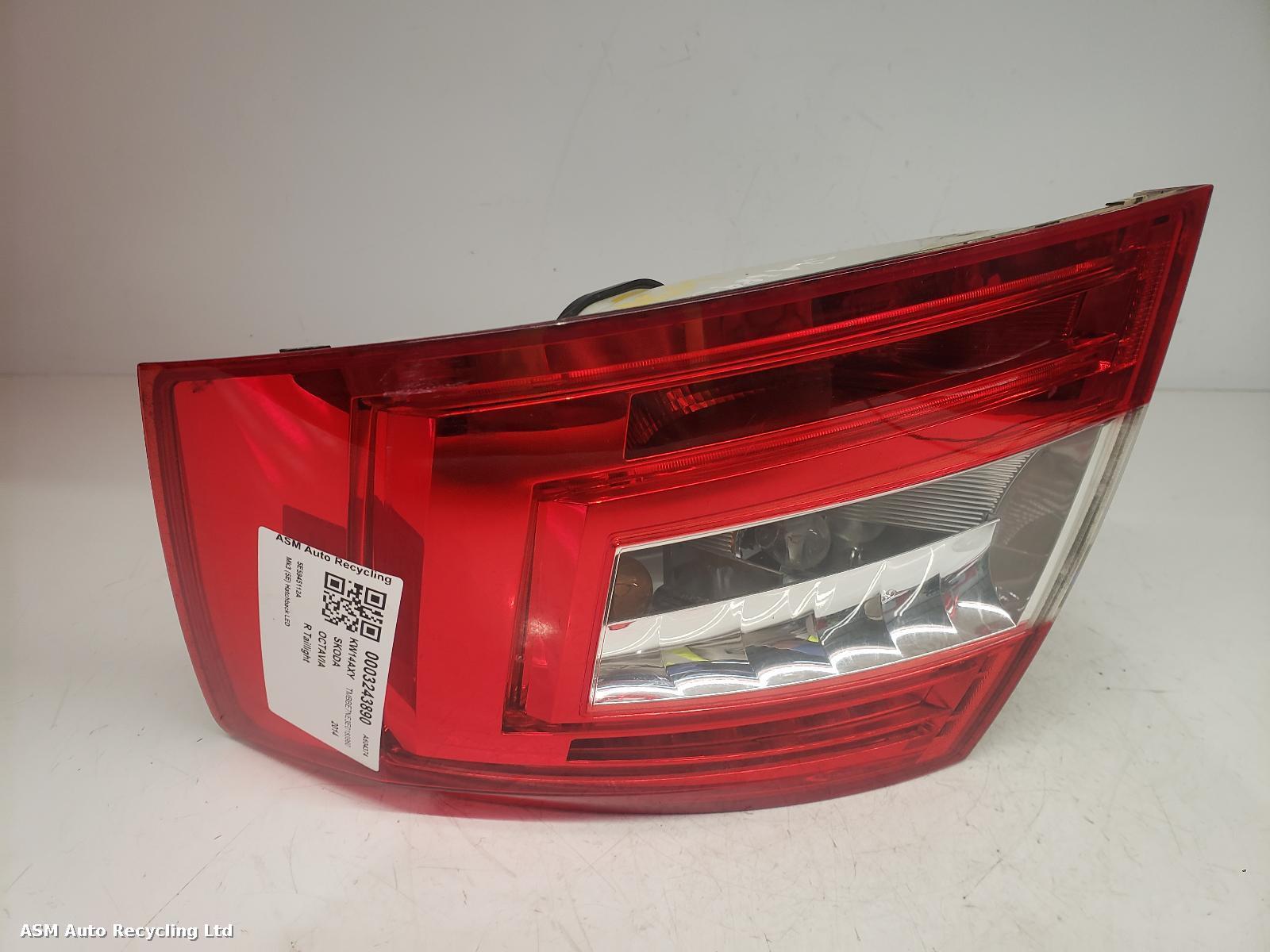 View Auto part R Taillight Skoda Octavia 2014