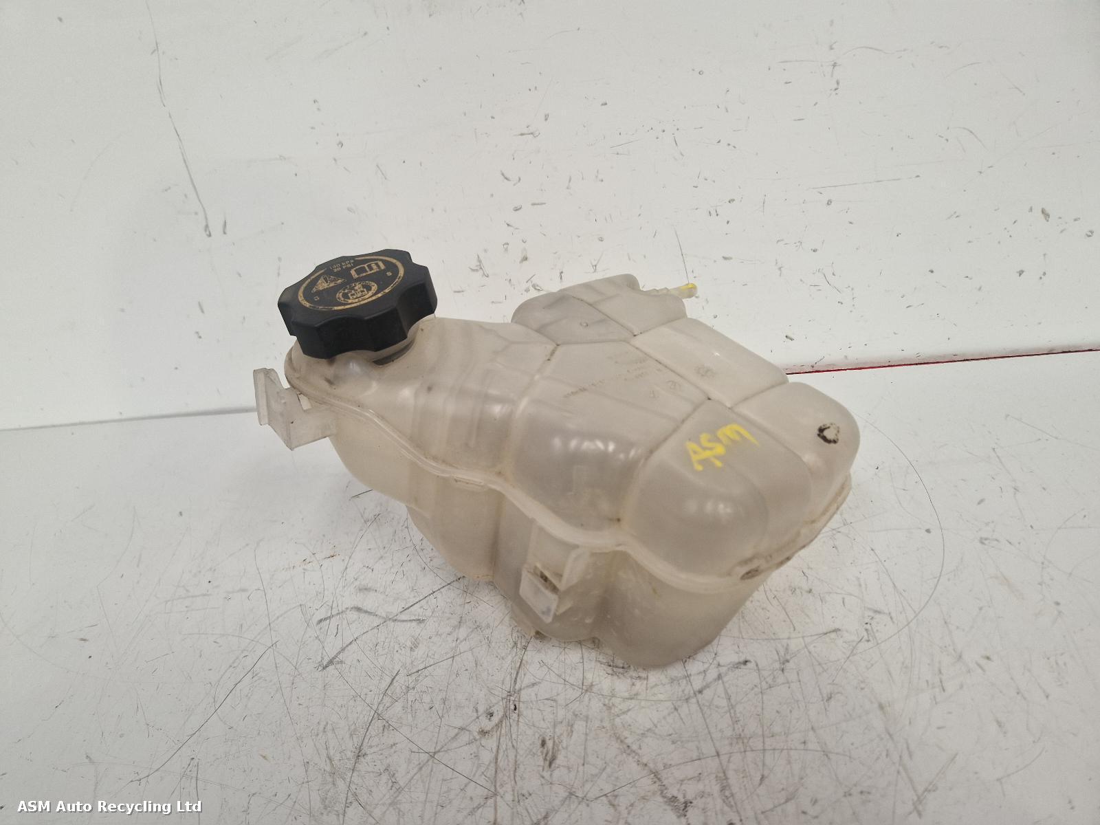 View Auto part Overflow Bottle Vauxhall Zafira 2014