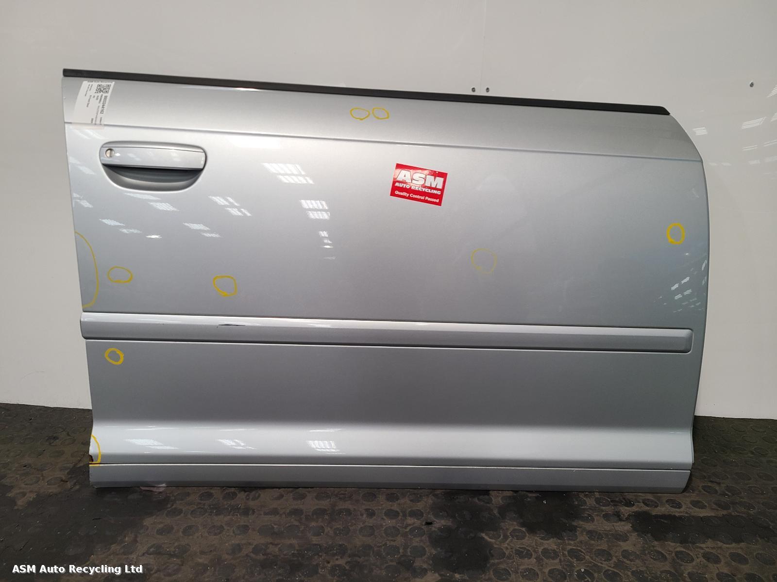View Auto part R Front Door Audi A3 2009