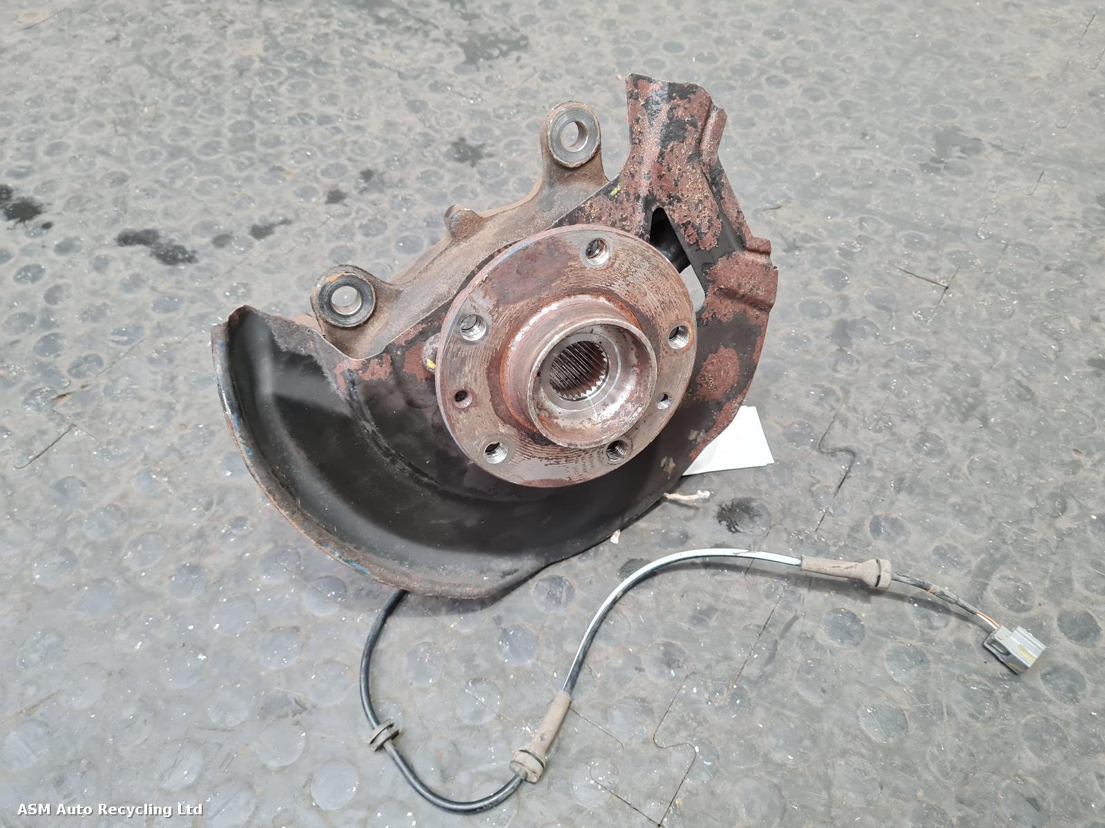 View Auto part RF Hub/Stub Axle Assembly Nissan Qashqai 2020