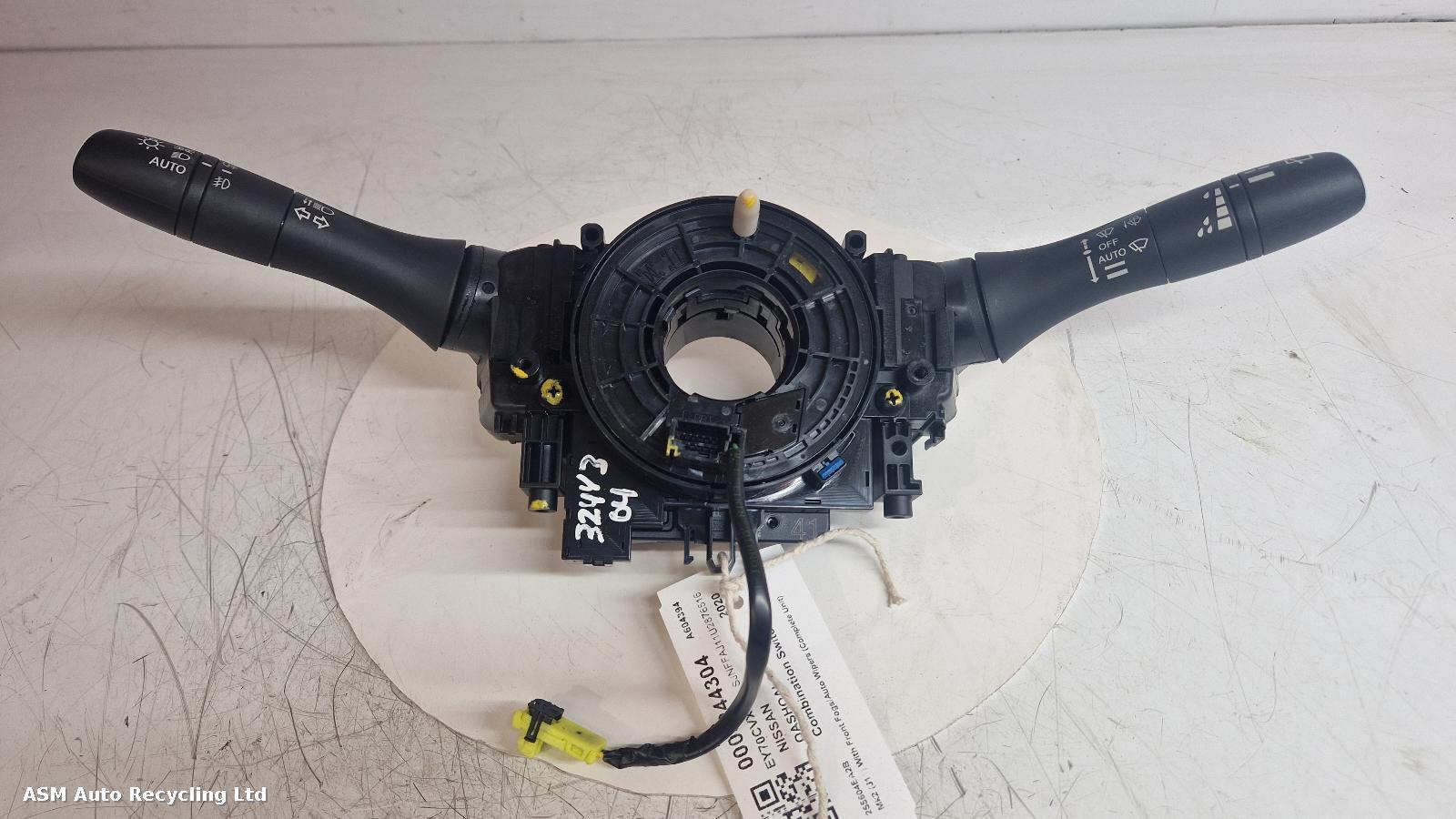 View Auto part Combination Switch Nissan Qashqai 2020