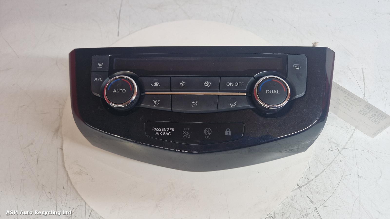 View Auto part Heater/AC Controller Nissan Qashqai 2020
