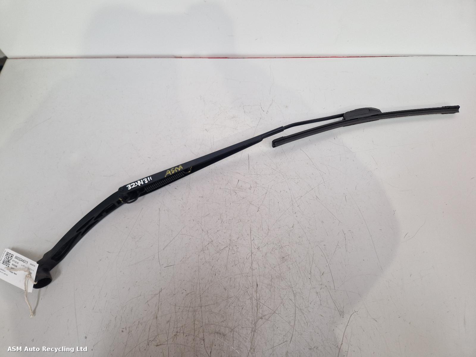 View Auto part Wiper Arm Nissan Qashqai 2020