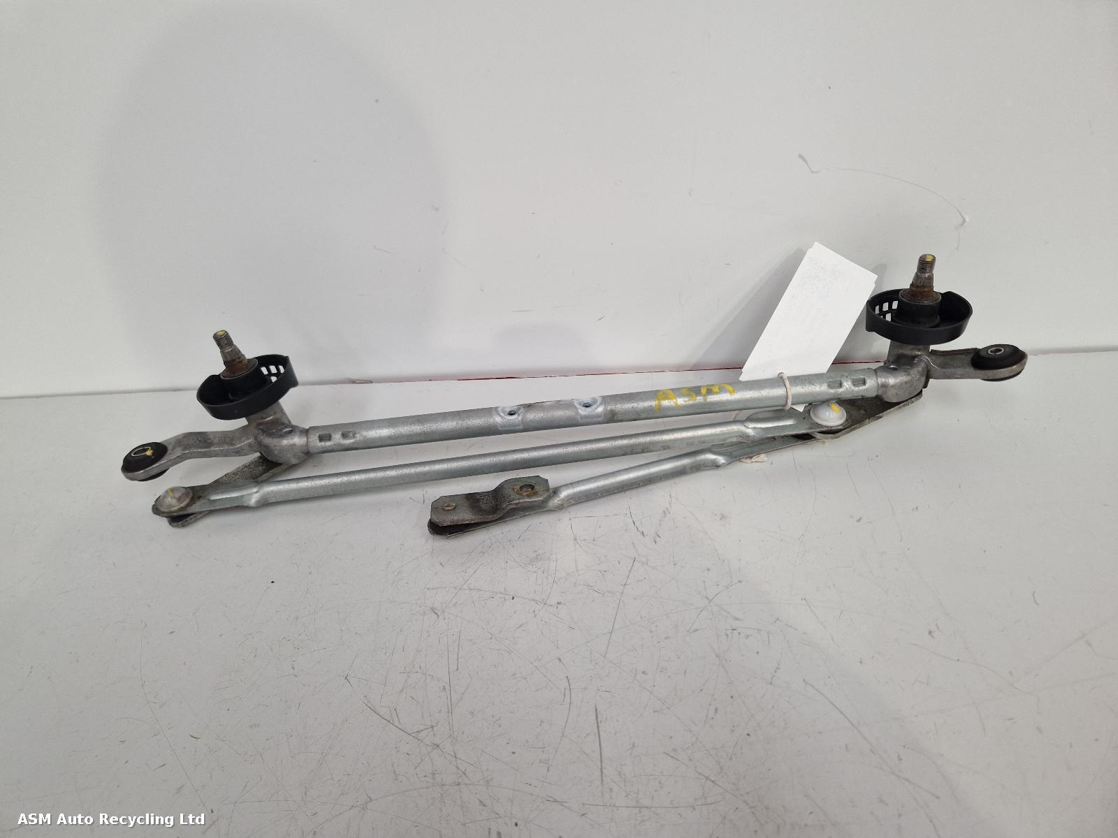 View Auto part Wiper Linkage Nissan Qashqai 2020