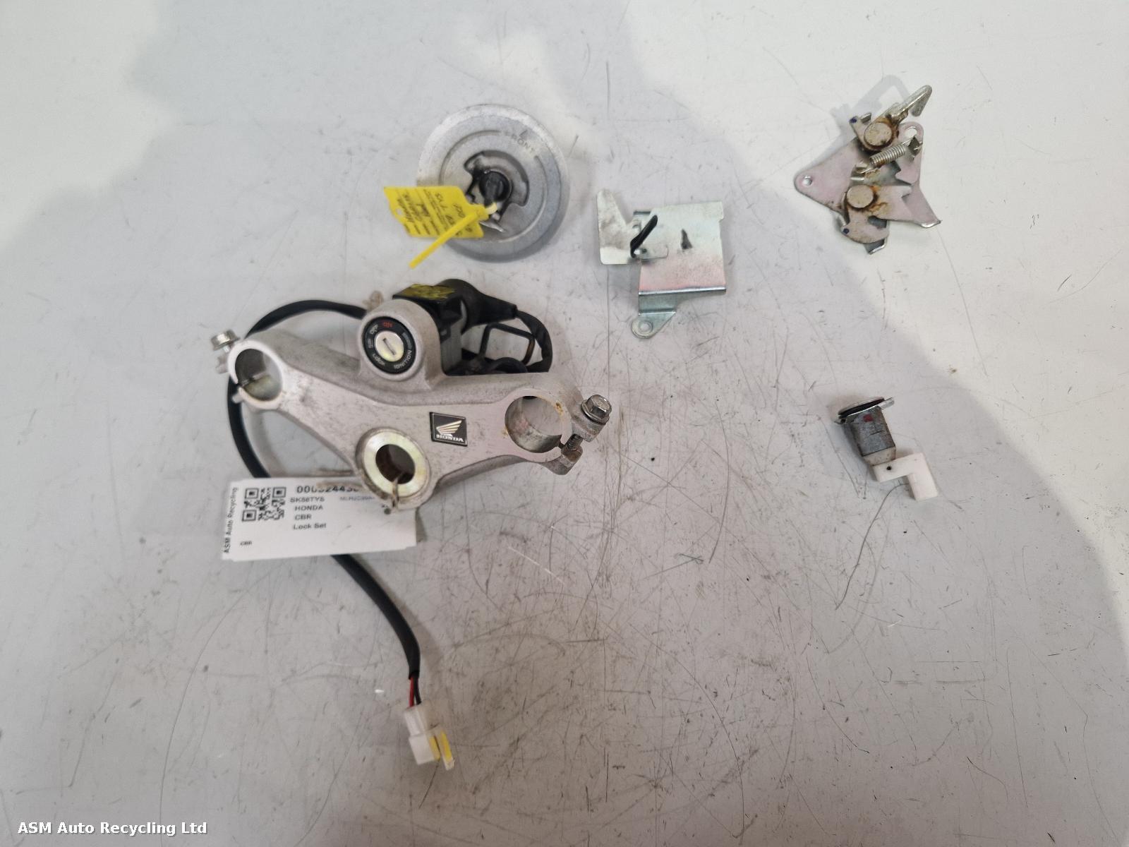 View Auto part Comp.Lock Set + Keys Honda Cbr 125 Rw-7 2008