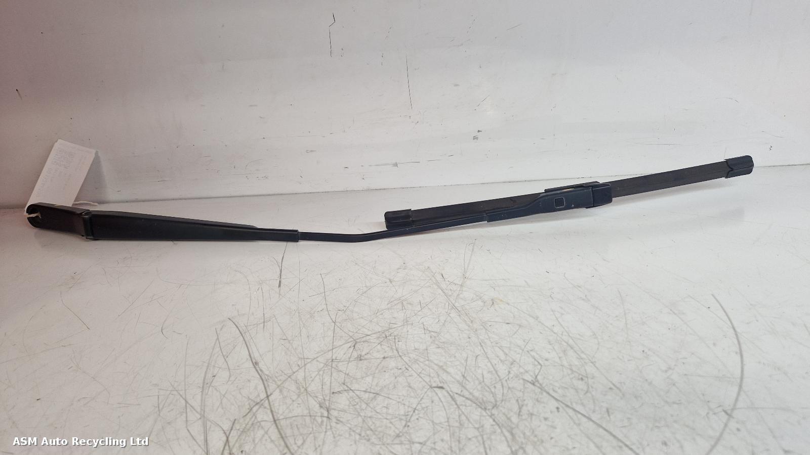 View Auto part Wiper Arm Audi A1 2011