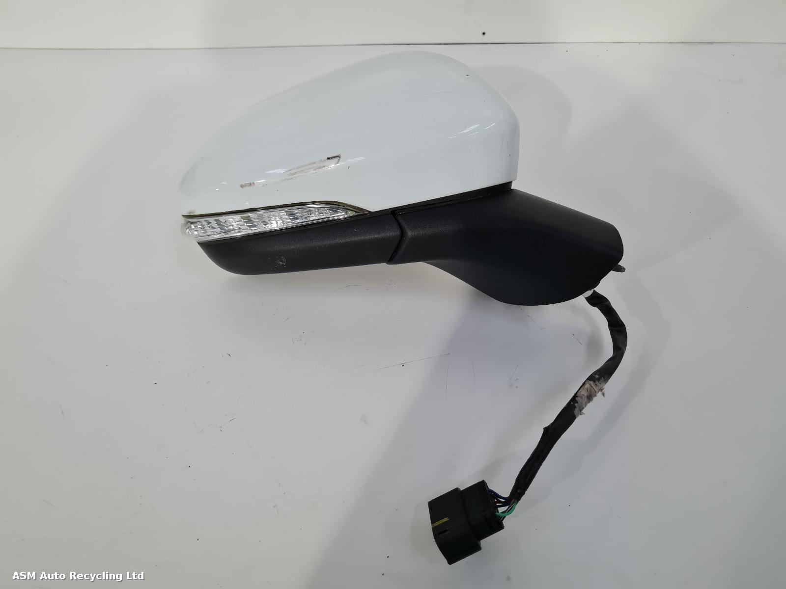 View Auto part R Door Mirror Ford Mondeo 2021