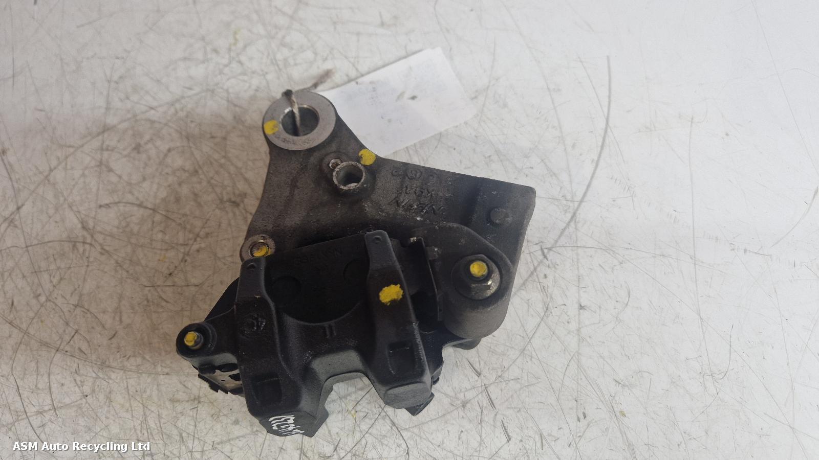 View Auto part Caliper Honda Cb125r 2024