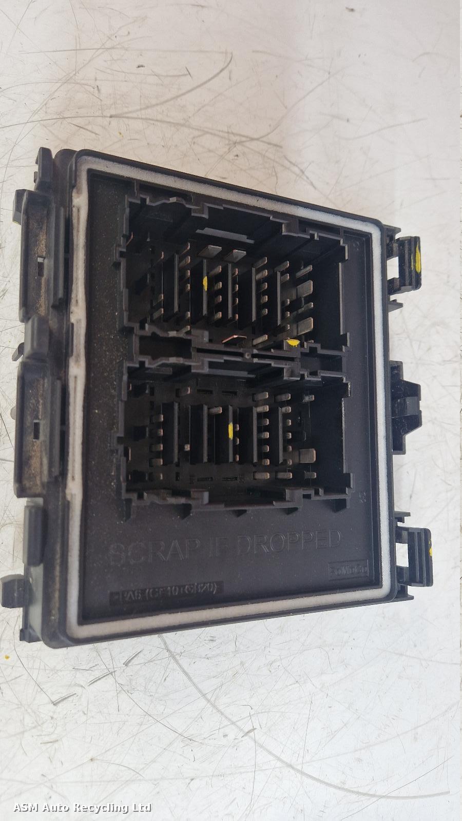 View Auto part Fuse Box Ford Fiesta 2018