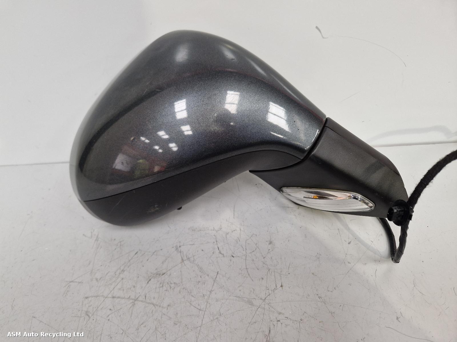 View Auto part R Door Mirror Peugeot 207 2011