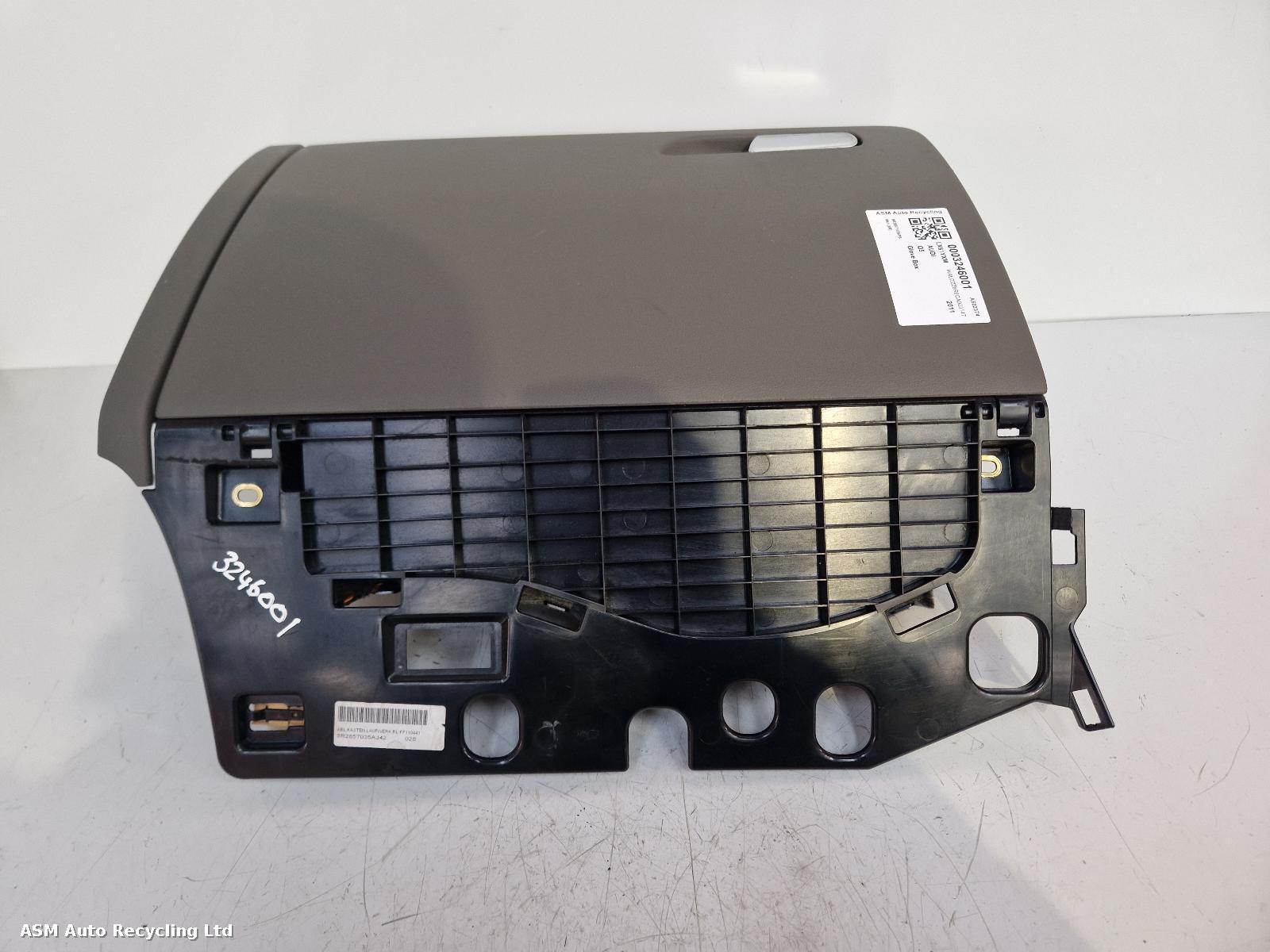 View Auto part Glove Box Audi Q5 2011