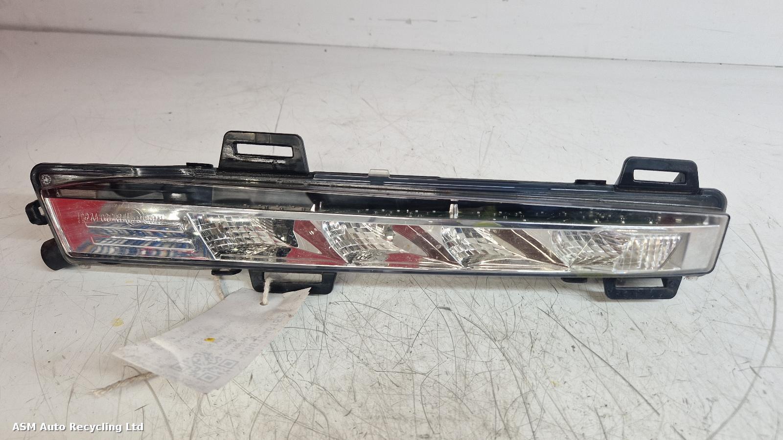 View Auto part R Sidelight/Daytime Running Light (DRL) Ford S Max 2010
