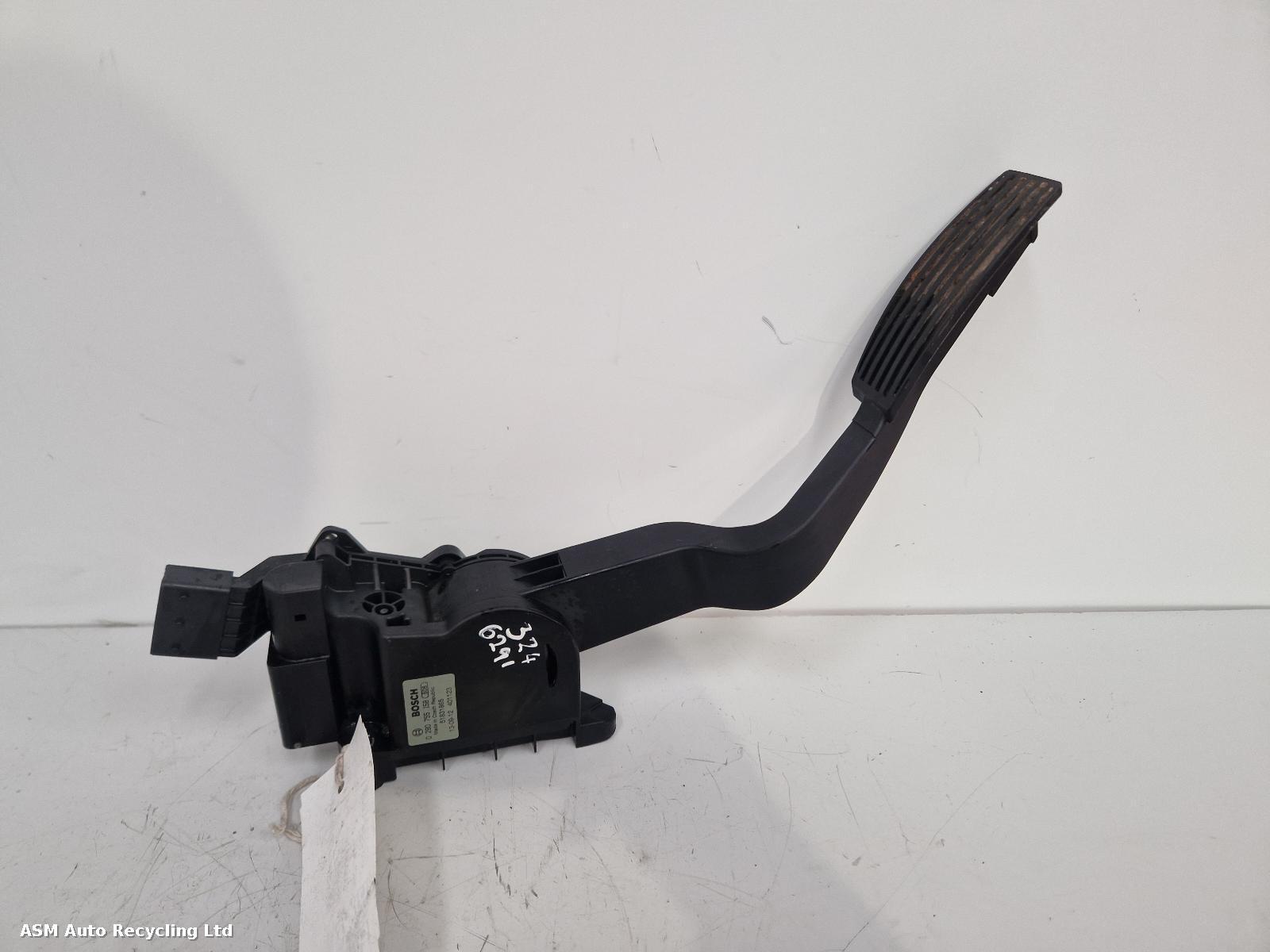 View Auto part Pedal Potentiometer Vauxhall Combo 2014