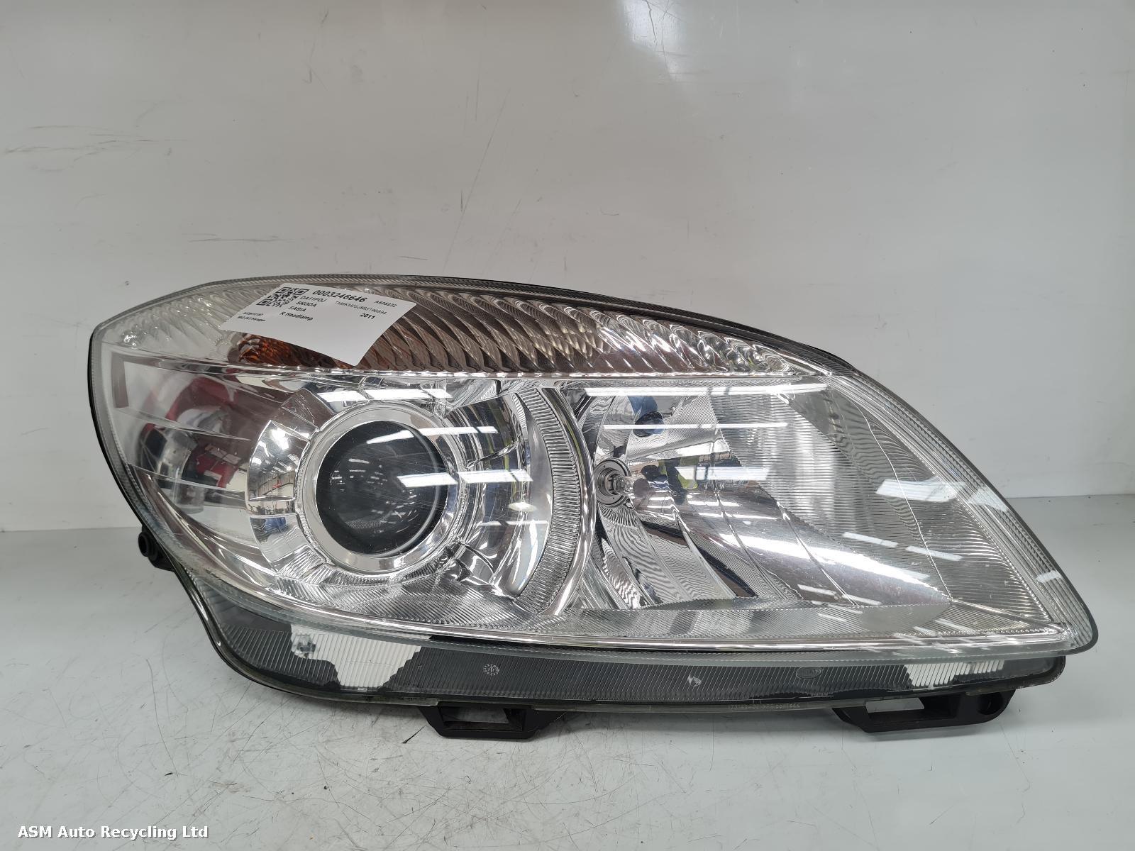 View Auto part R Headlamp Skoda Fabia 2011