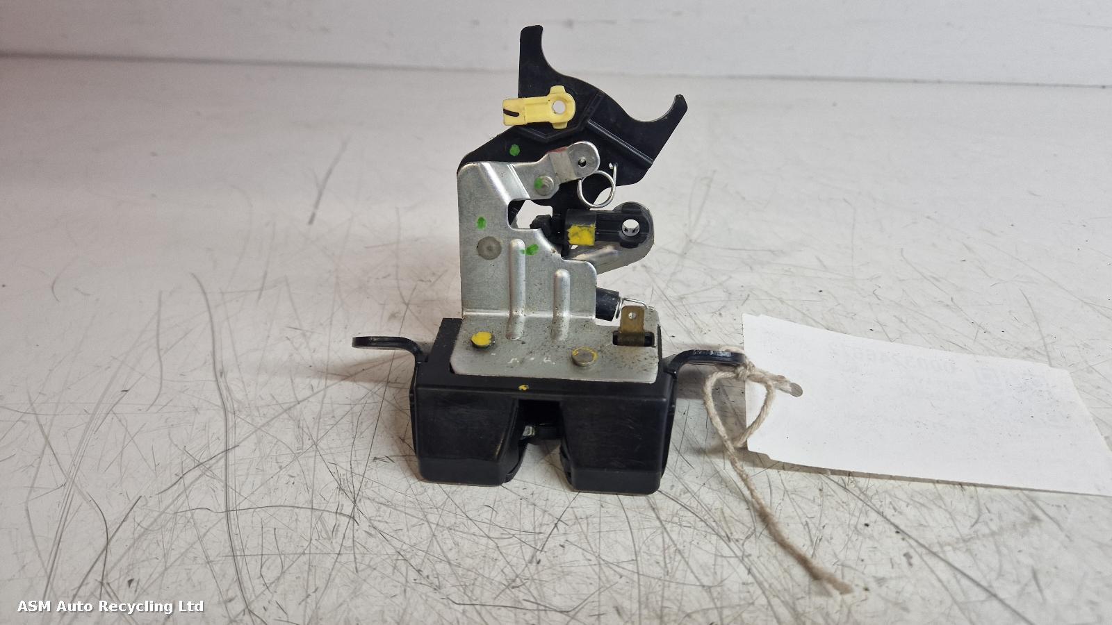 View Auto part Bootlid/Tailgate Lock Hyundai I10 2011