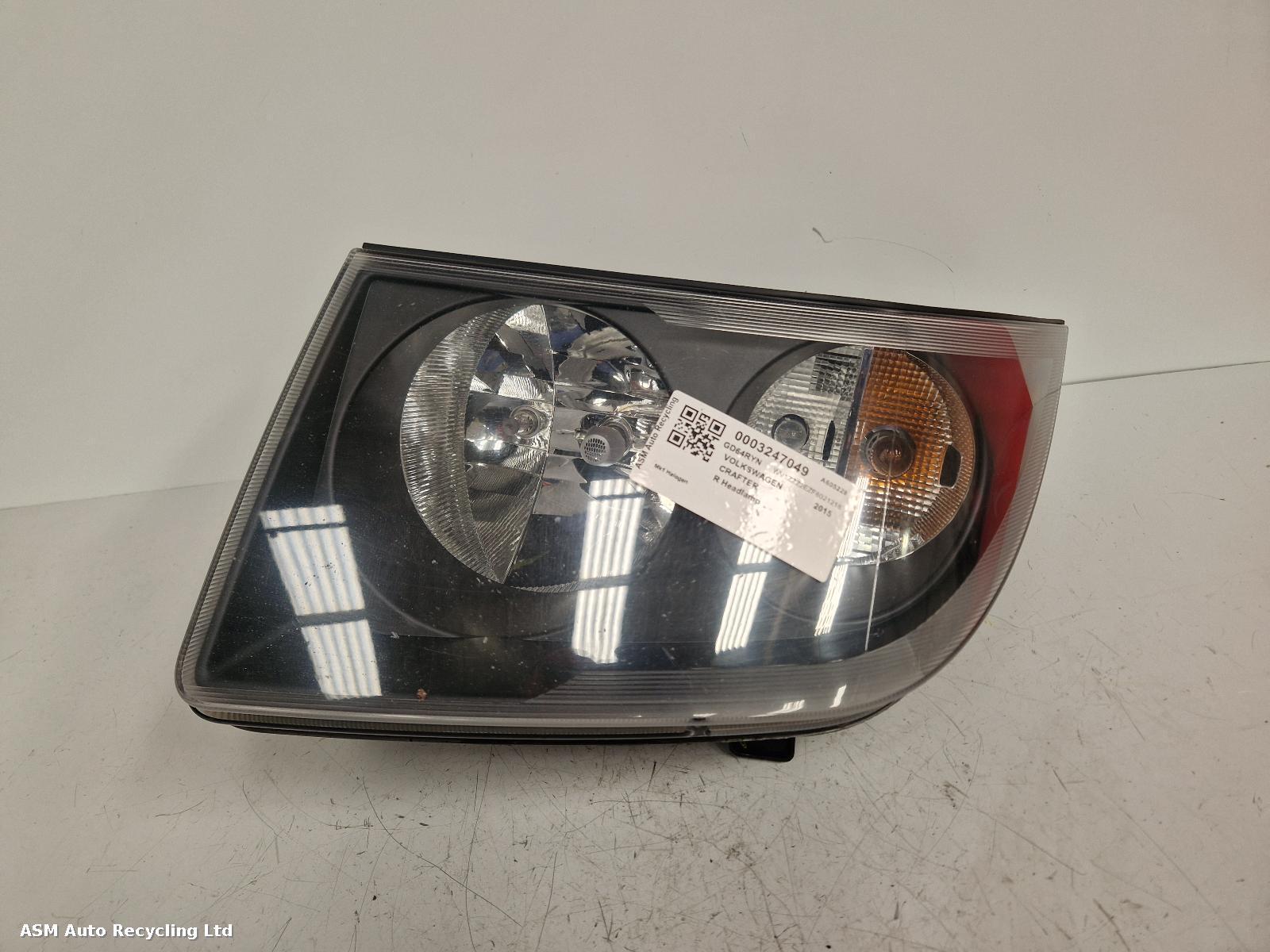 View Auto part R Headlamp Volkswagen Crafter 2015