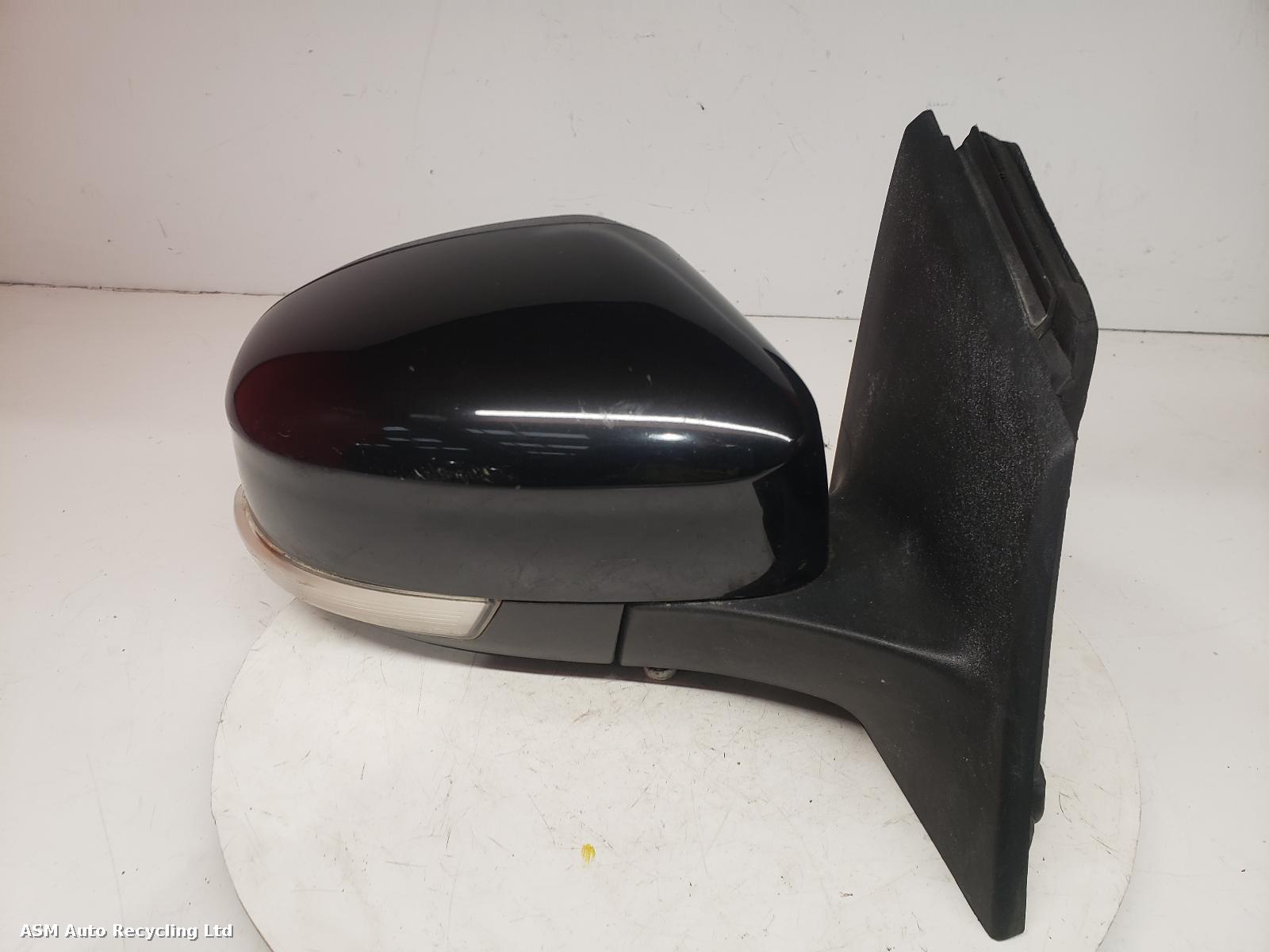View Auto part R Door Mirror Ford Focus 2016
