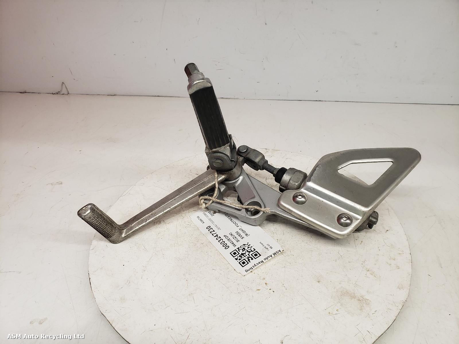 View Auto part Right Footrest Suzuki Sv650 2000